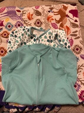 Cute Castle set of 2 Mint Green Baby One-Piece Bodysuit - Zip Front Sleeveless
